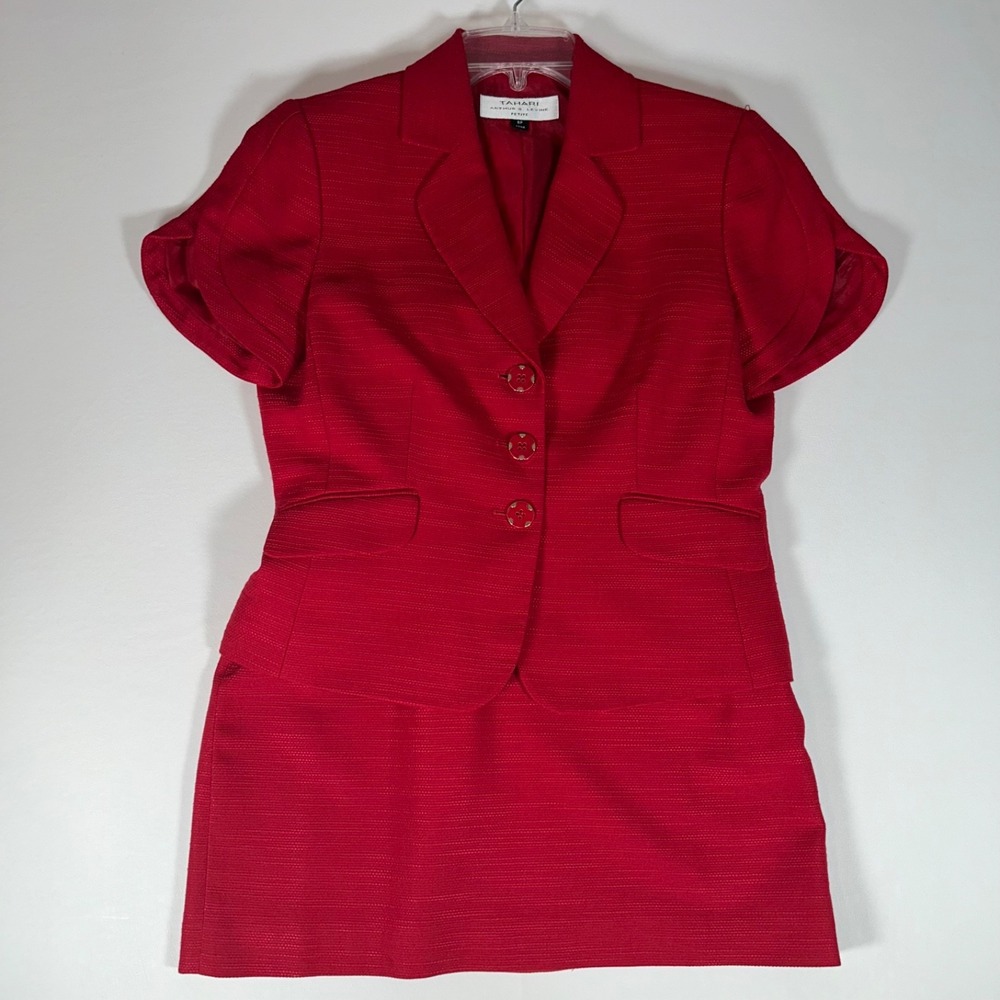 Tahari Arthur S Levine Petite 2PC Skirt Suit Red Textured Career Office Women